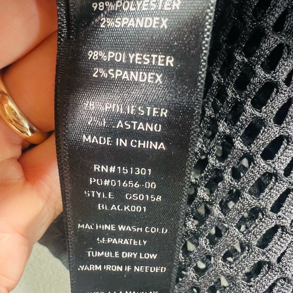 GOOD AMERICA Warrior Mesh Cover Up Workout Top Oversized Short Sleeve Medium - Picture 9 of 12